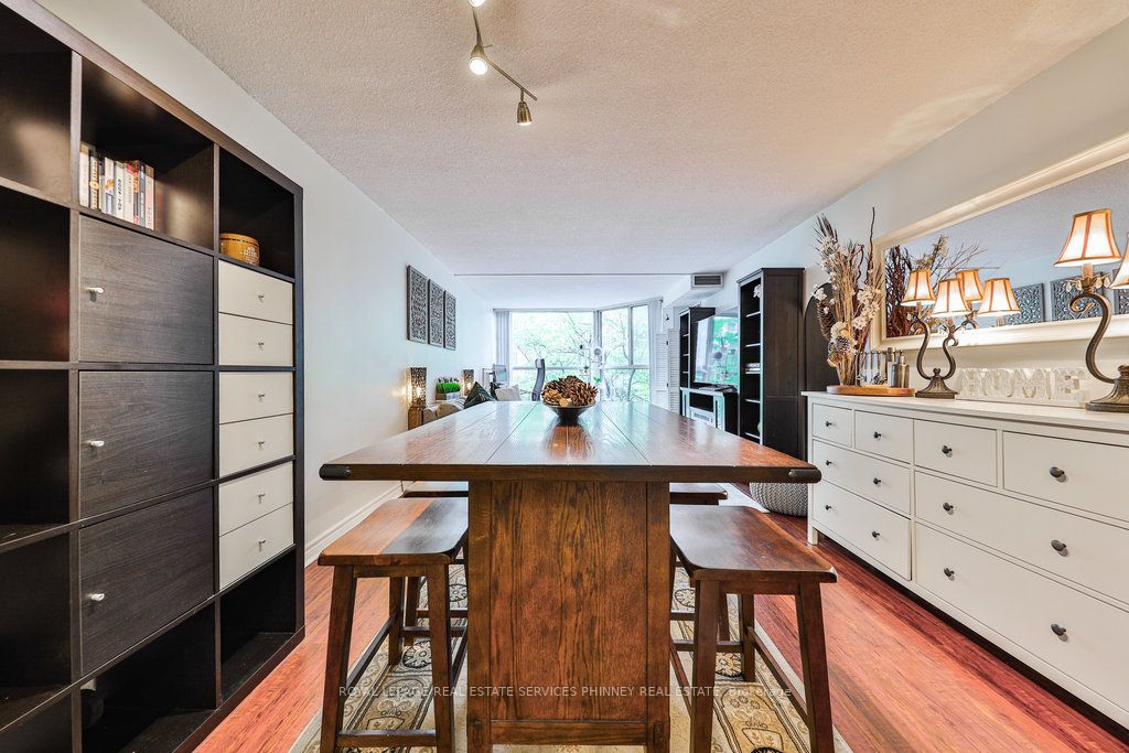 Listing W6728544 - Large Photo # 8