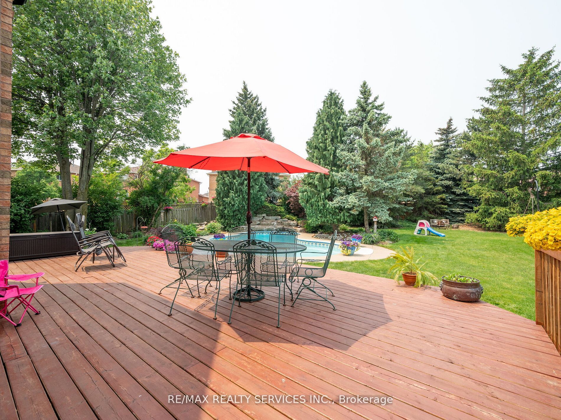 44 Sapphire Cres