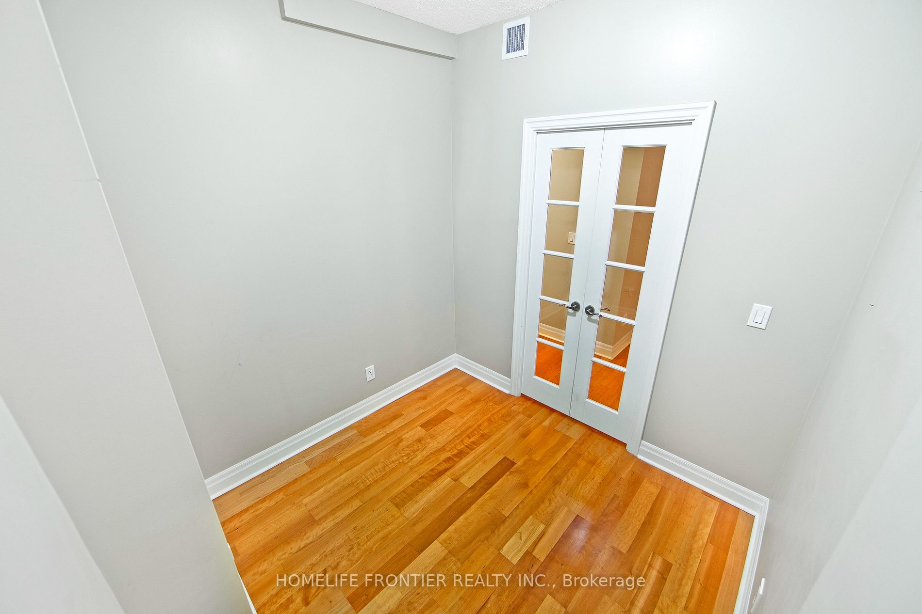 Listing W6728940 - Large Photo # 14