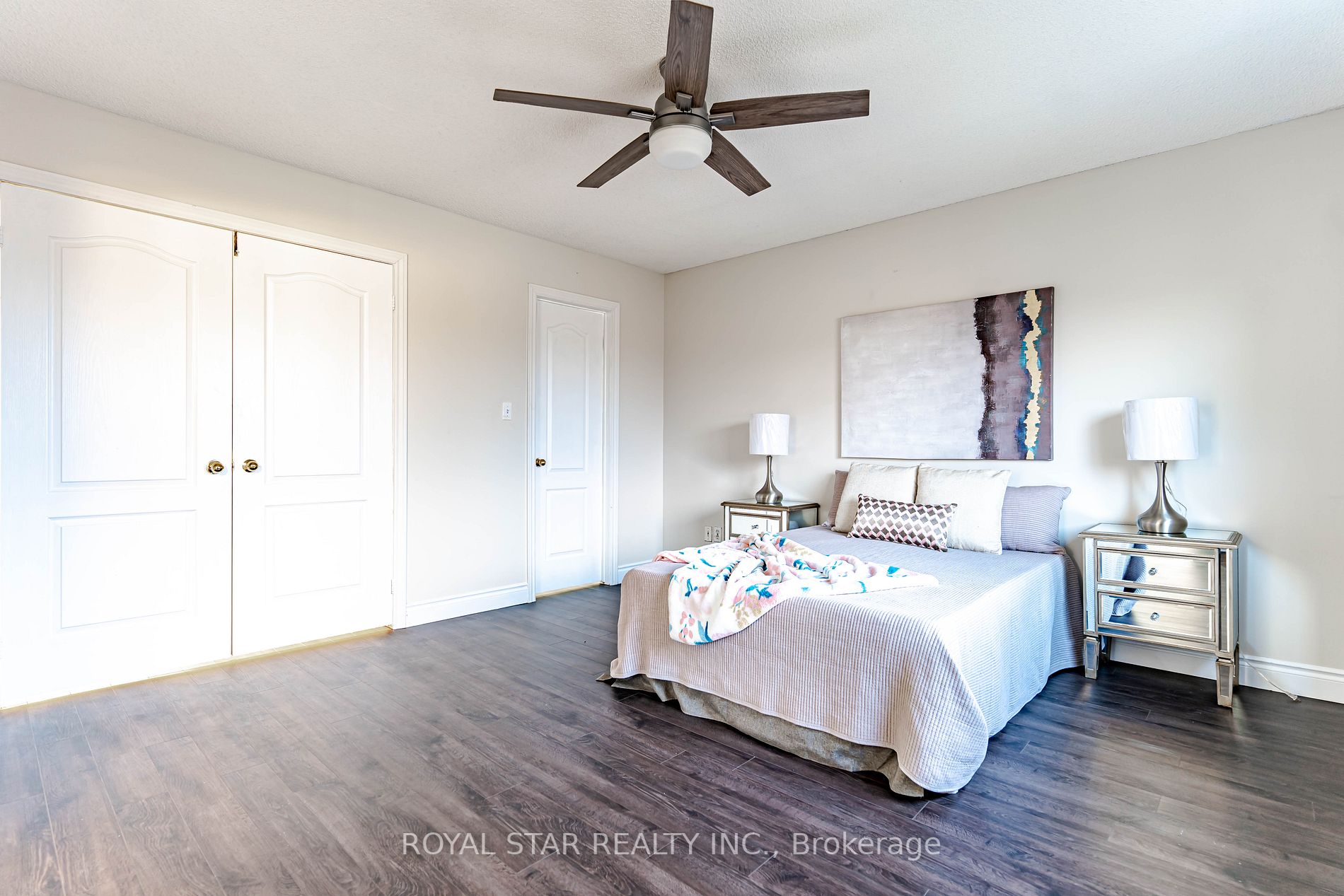 20 Junction Cres