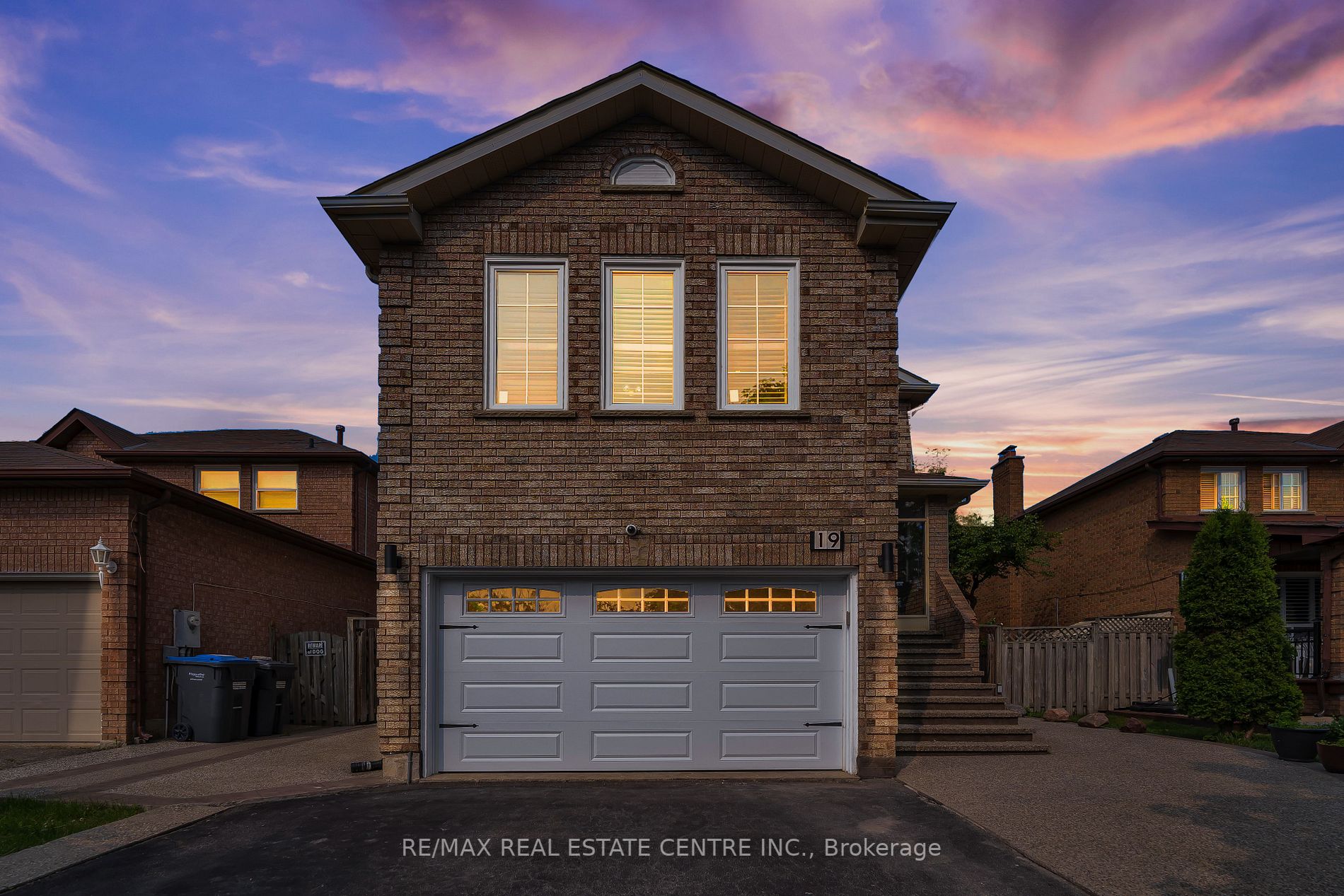 19 Kentucky Dr