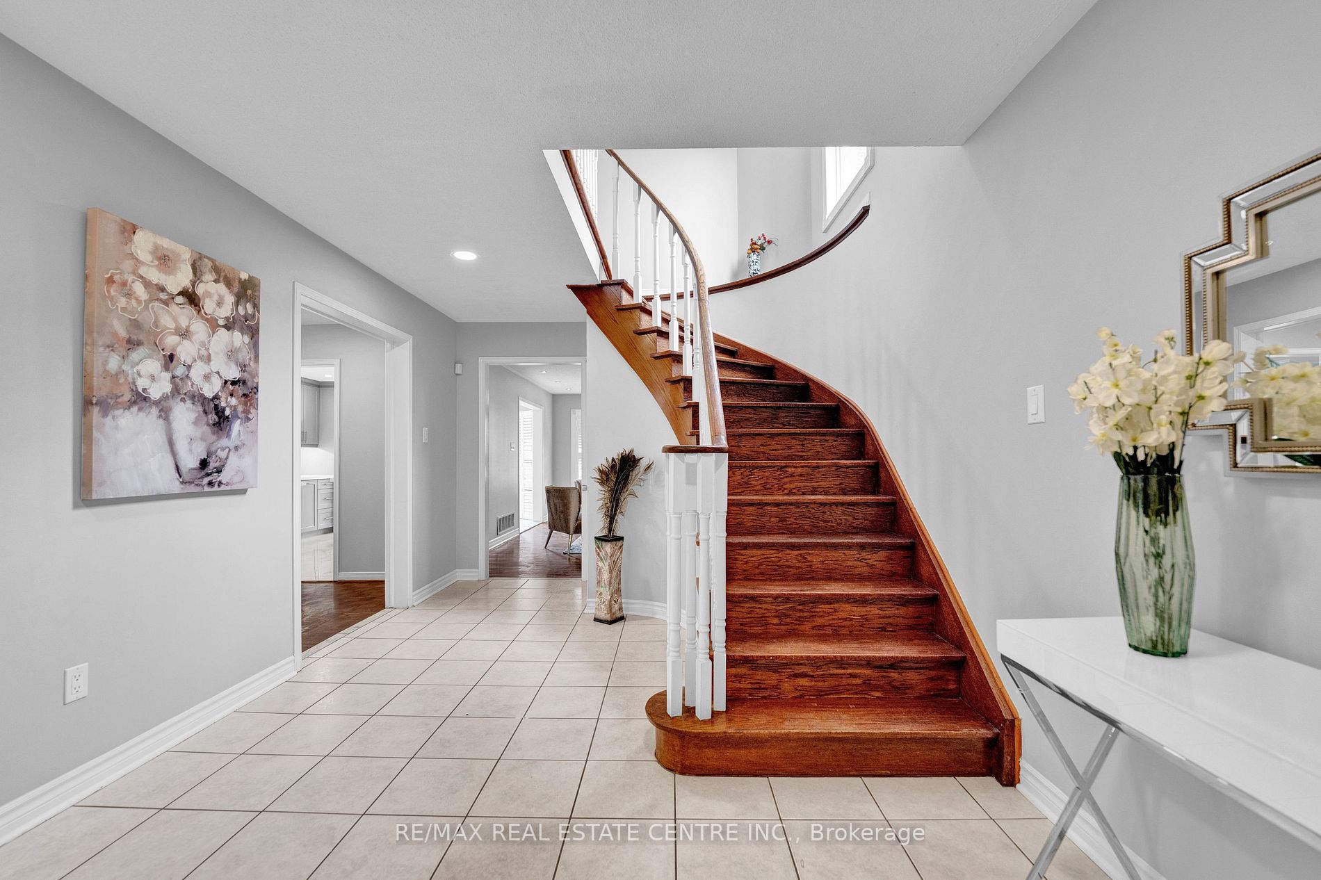19 Kentucky Dr