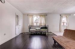 75-79 Queen St W