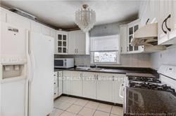 75-79 Queen St W