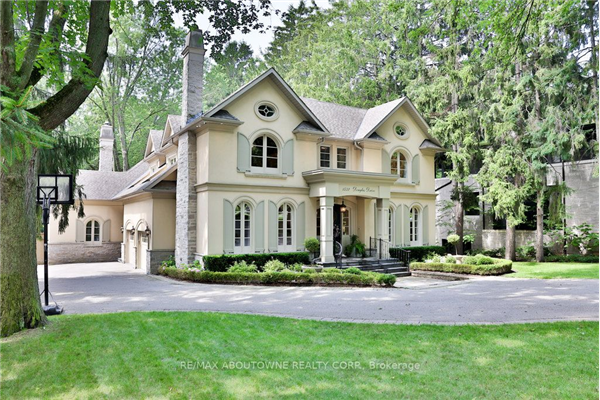1532 Douglas Dr, Mississauga