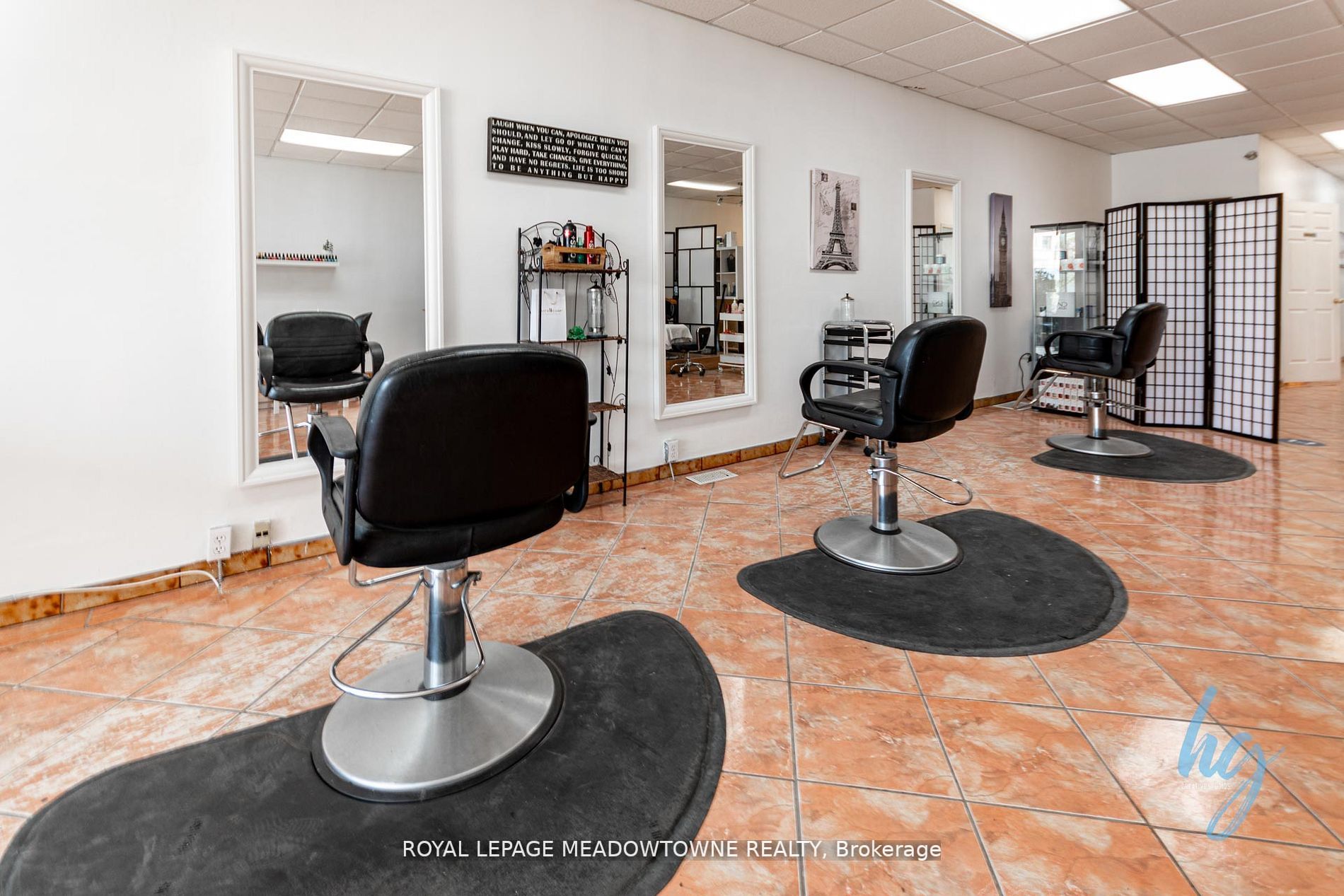 328 Kerr St