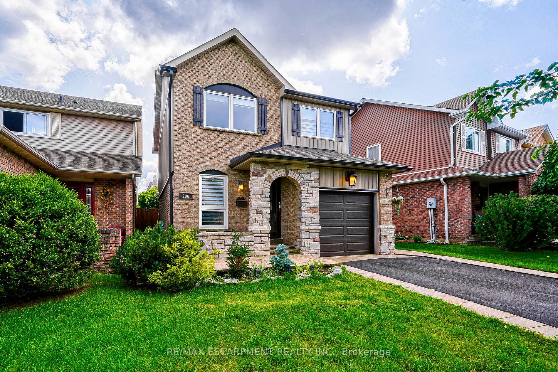 Listing W6729678 - Large Photo # 2