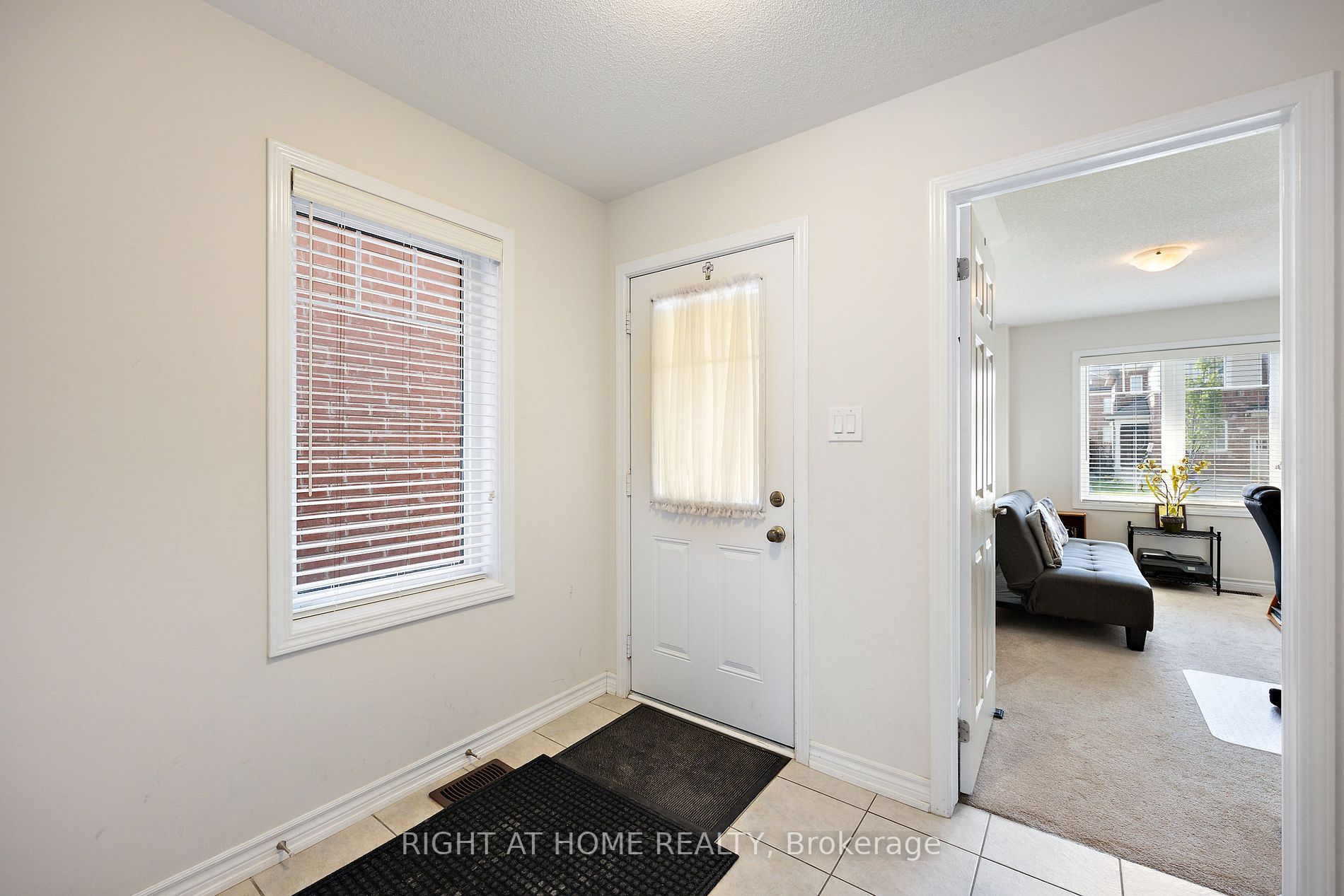 93 Enford Cres