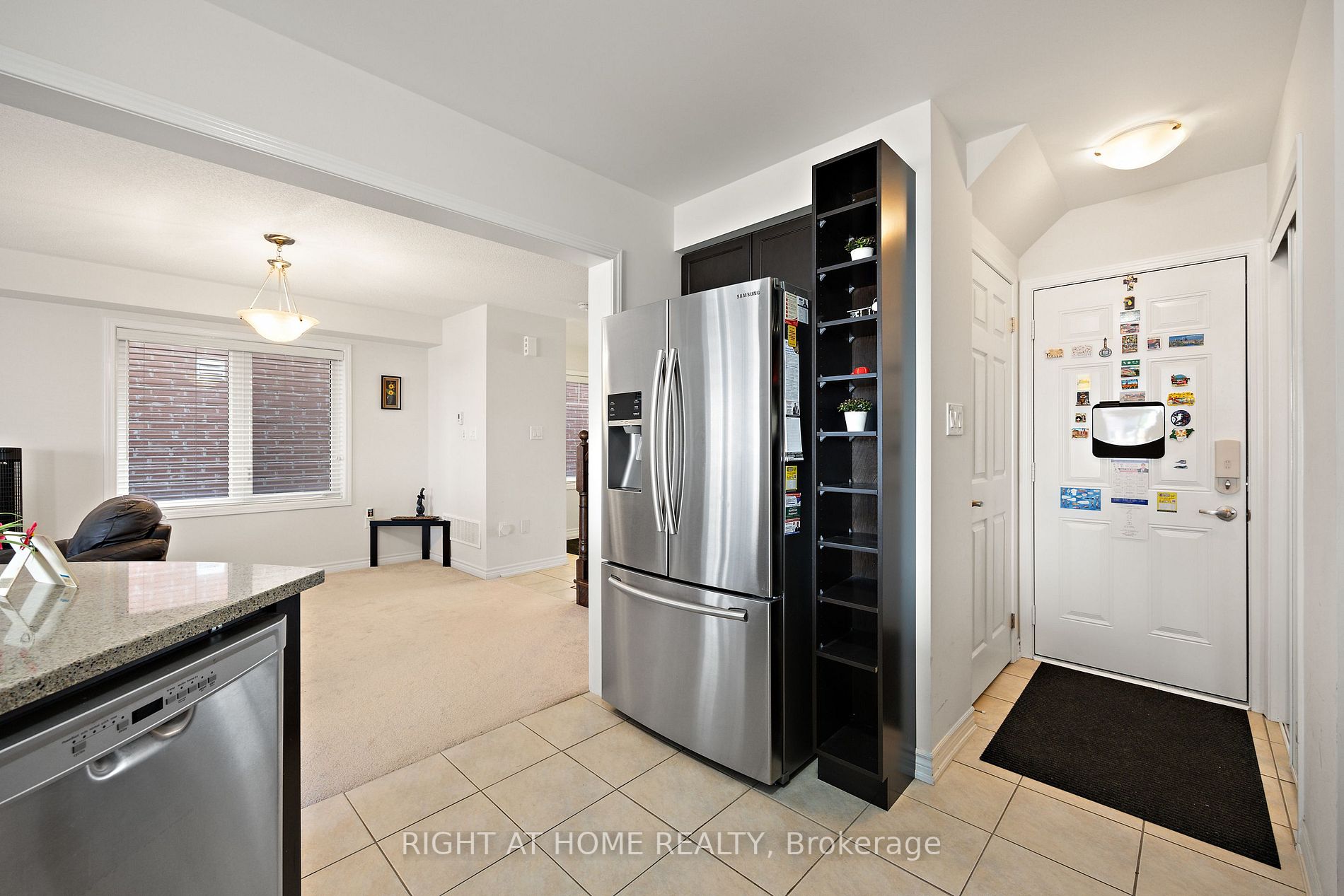 93 Enford Cres