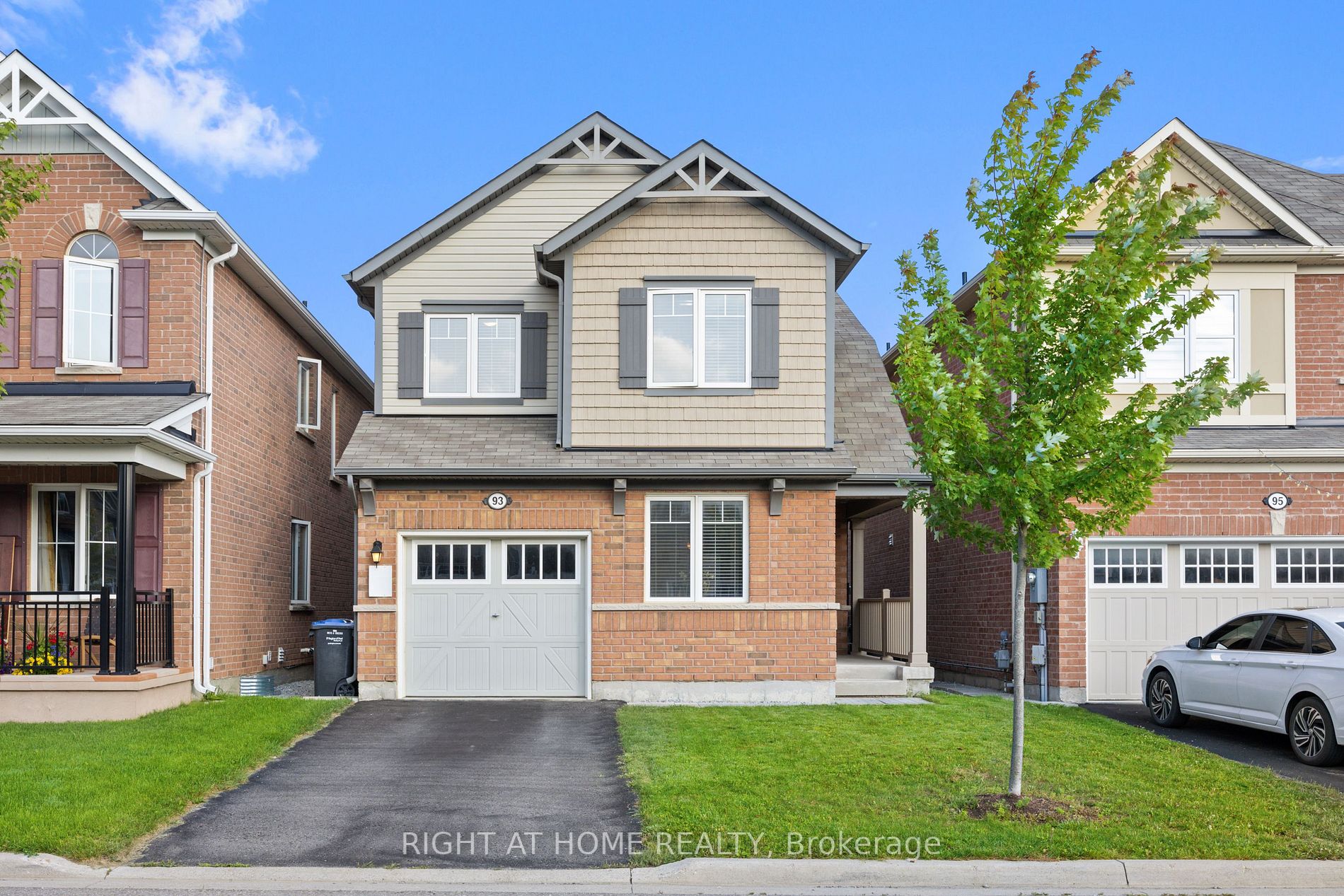 93 Enford Cres