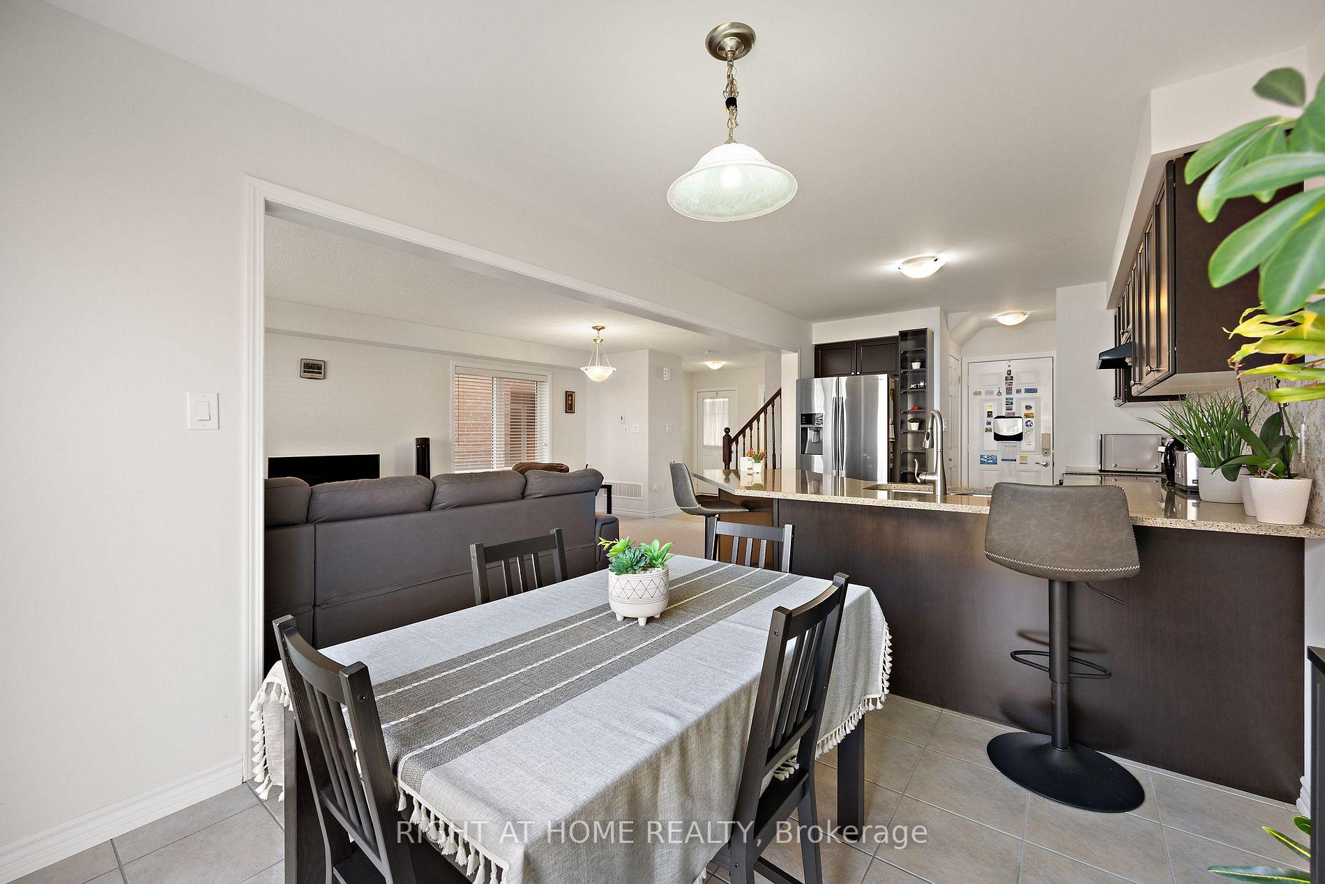 93 Enford Cres