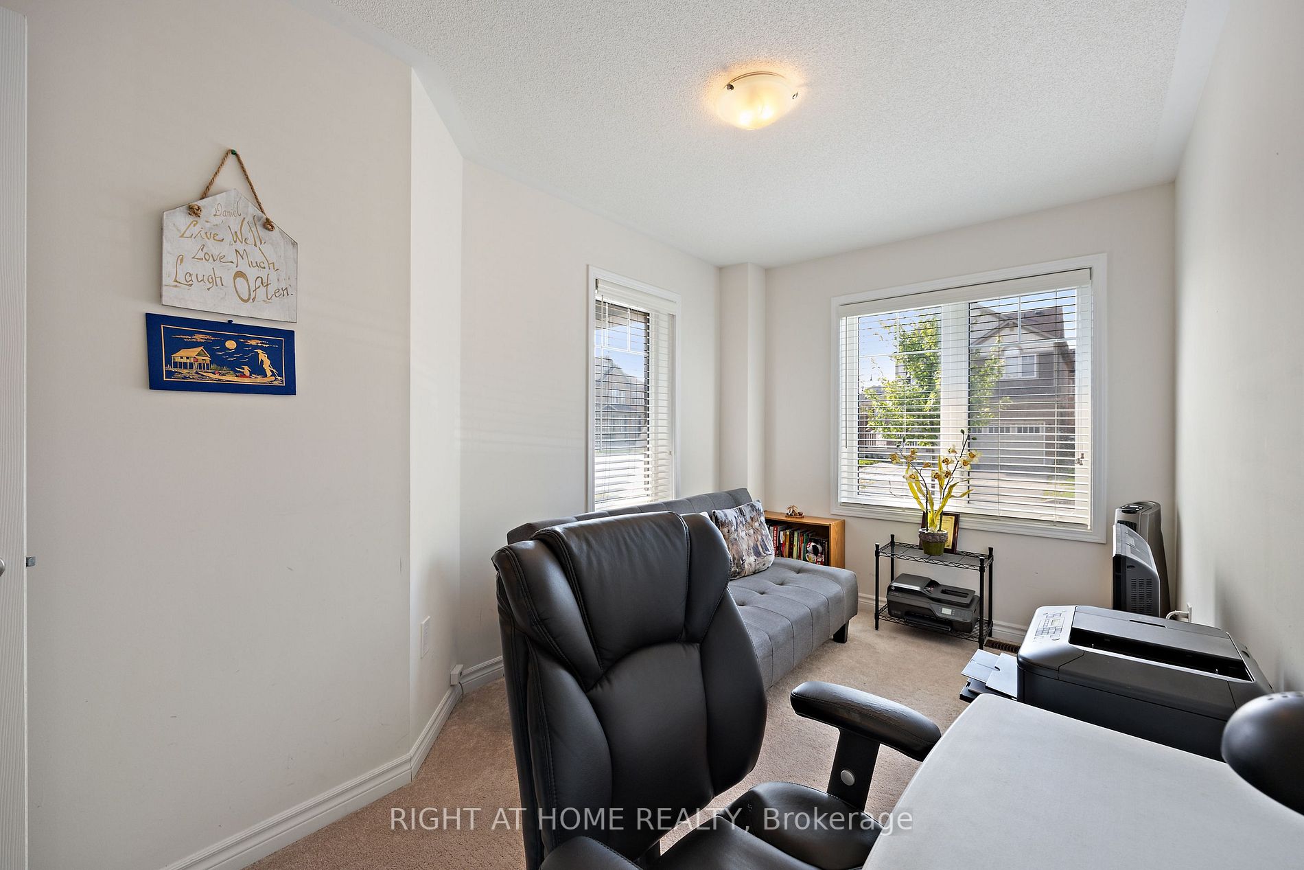 93 Enford Cres