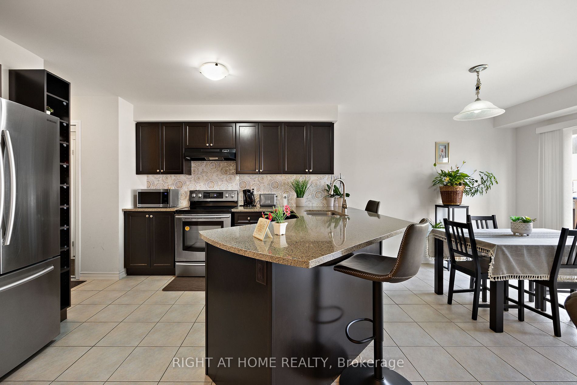 93 Enford Cres