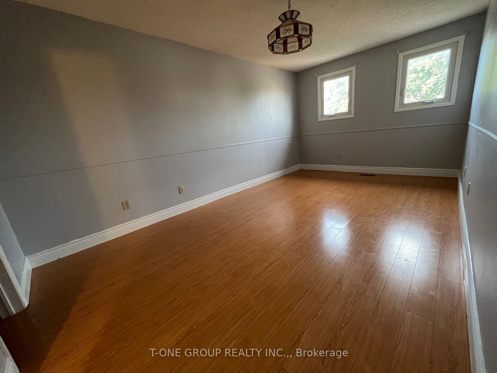 63 Stillwater Cres