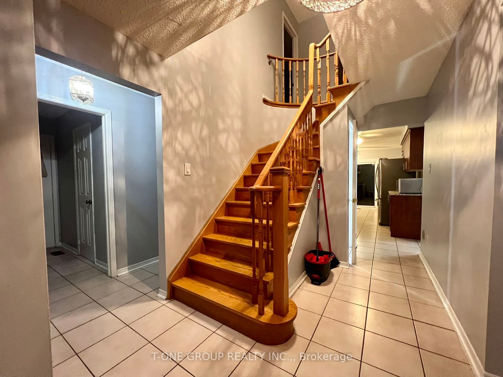 63 Stillwater Cres