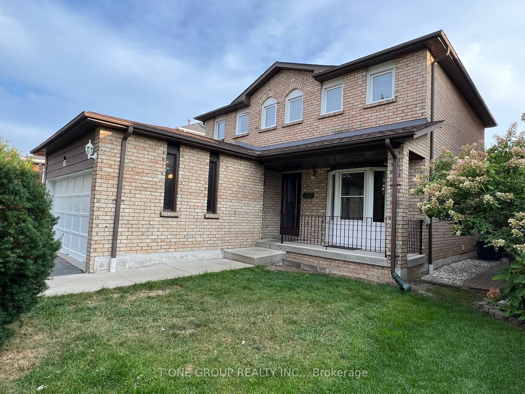 63 Stillwater Cres