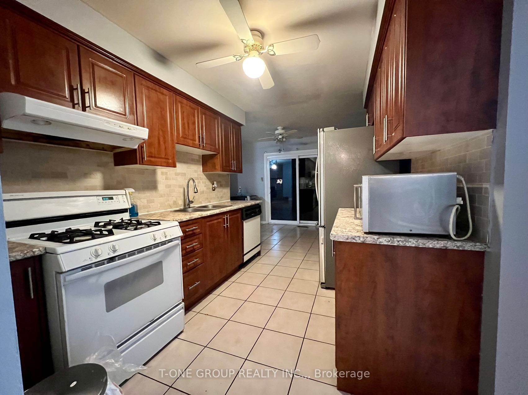 63 Stillwater Cres