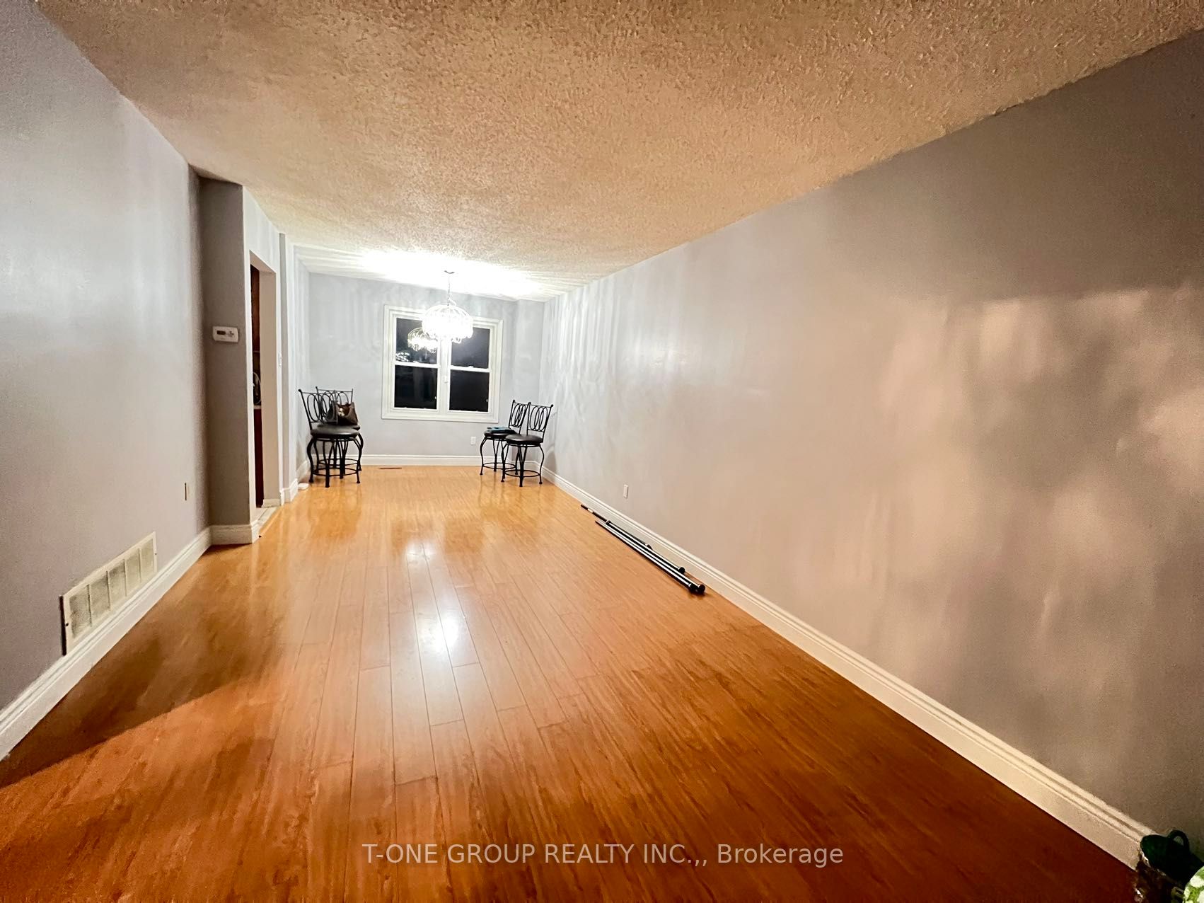 63 Stillwater Cres