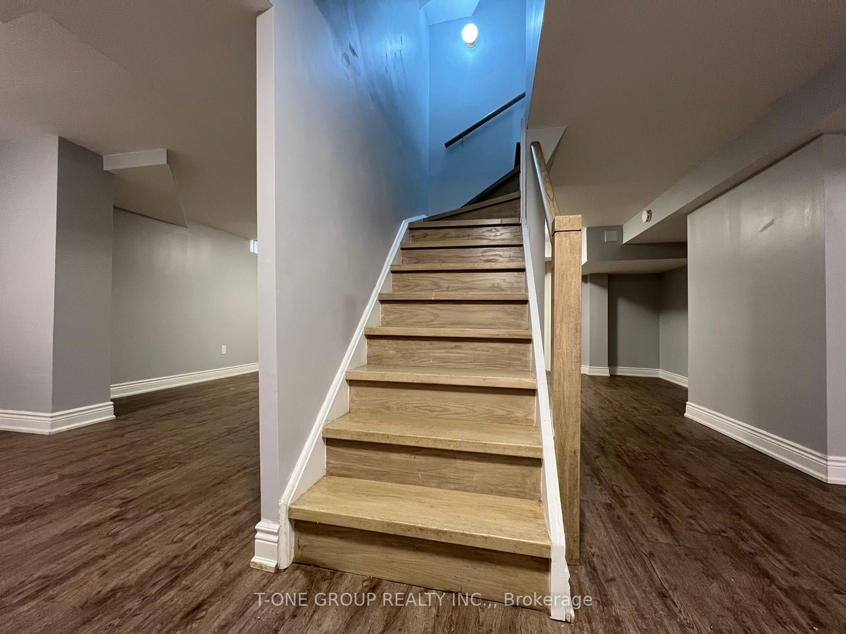 63 Stillwater Cres