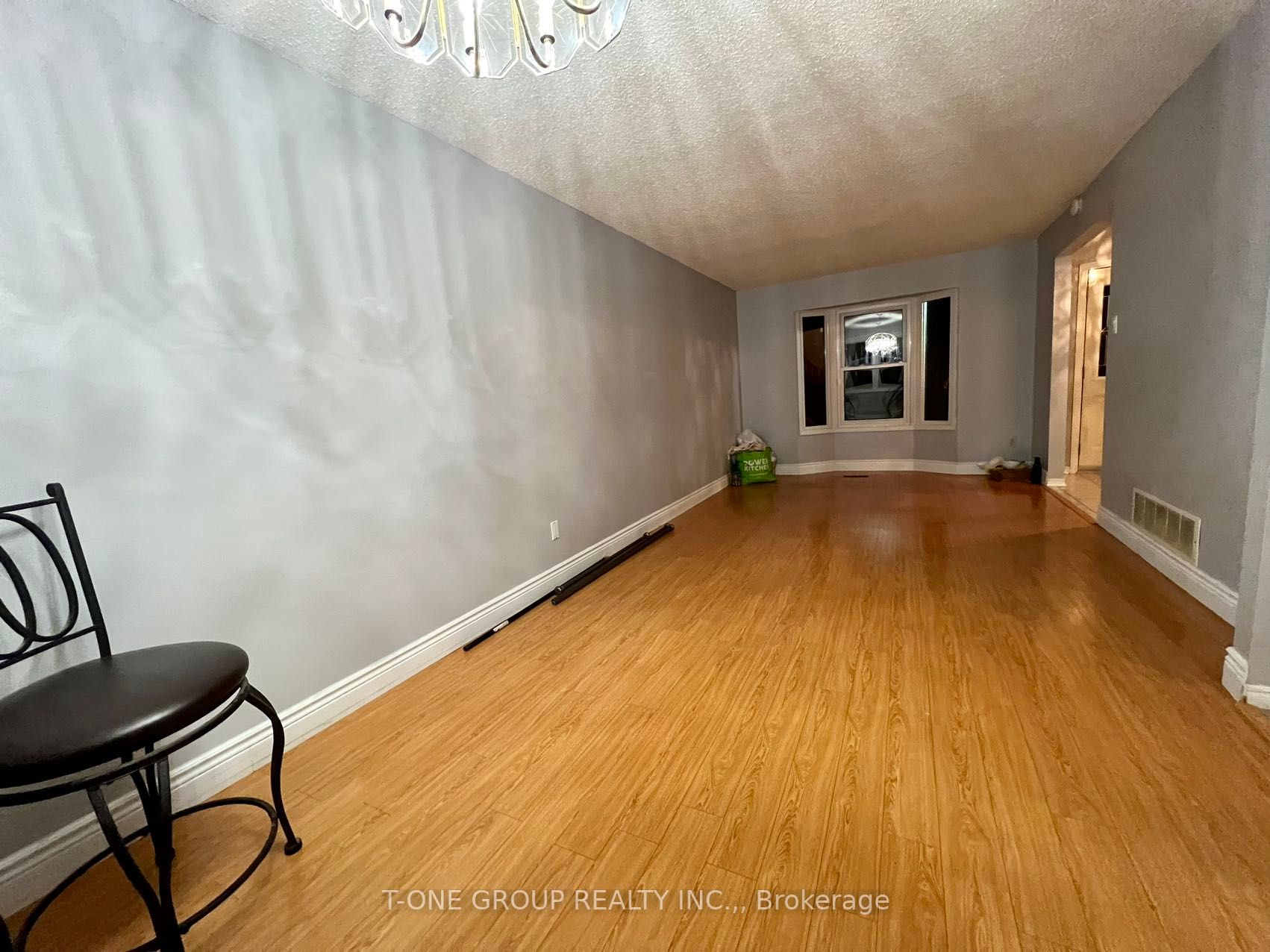 63 Stillwater Cres