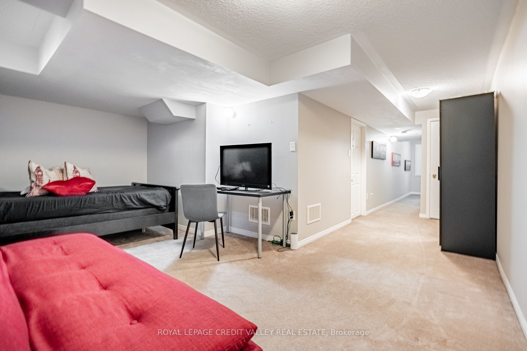 399 Aspendale Cres