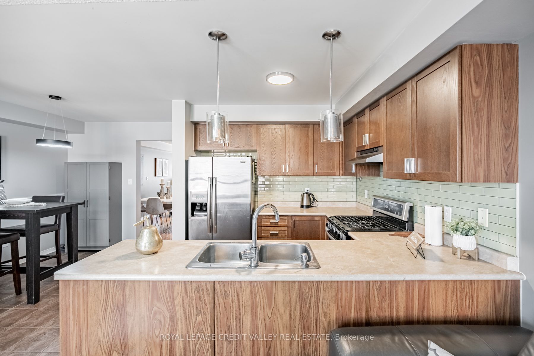 399 Aspendale Cres