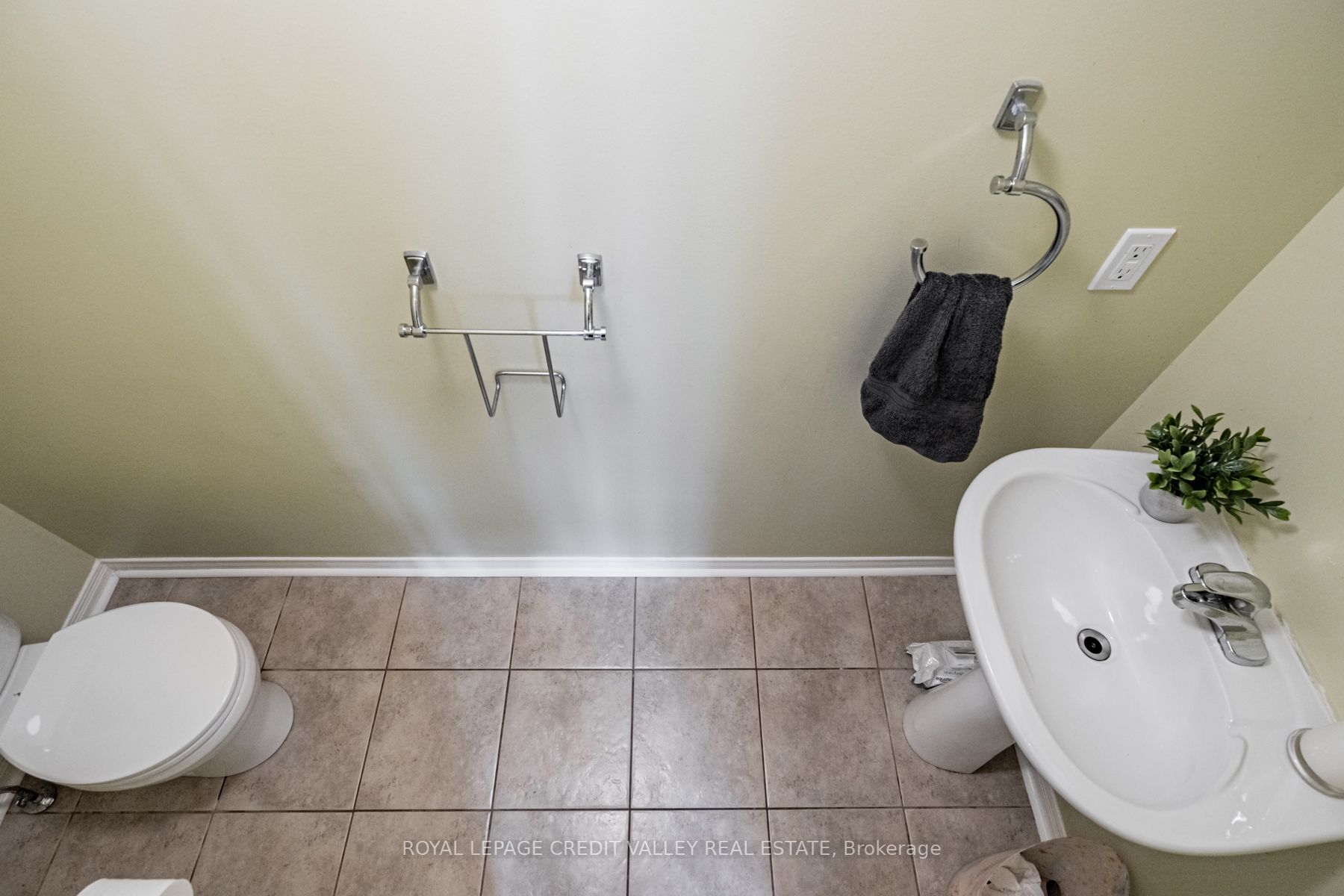 399 Aspendale Cres