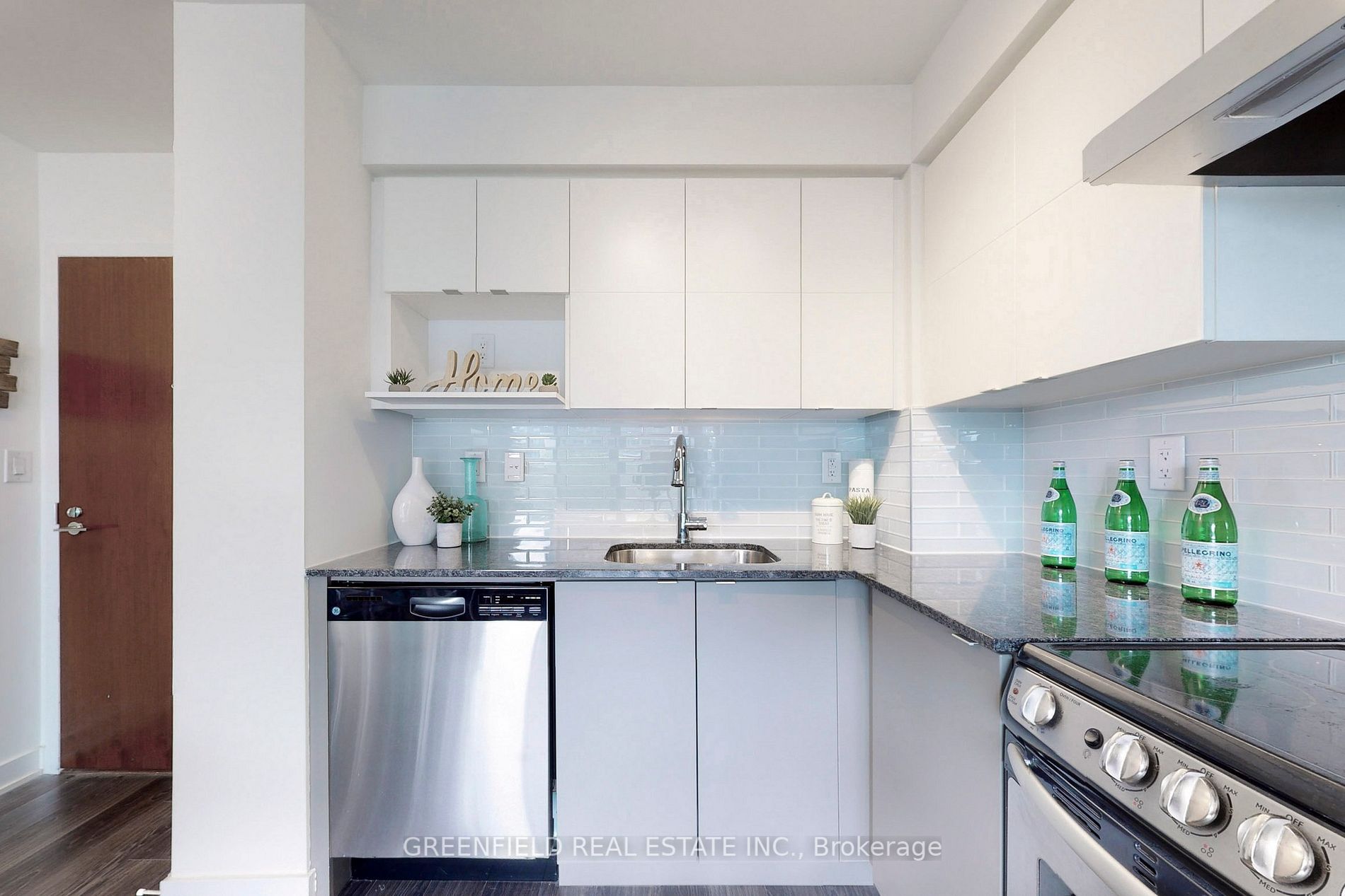 160 Flemington Rd, #326
