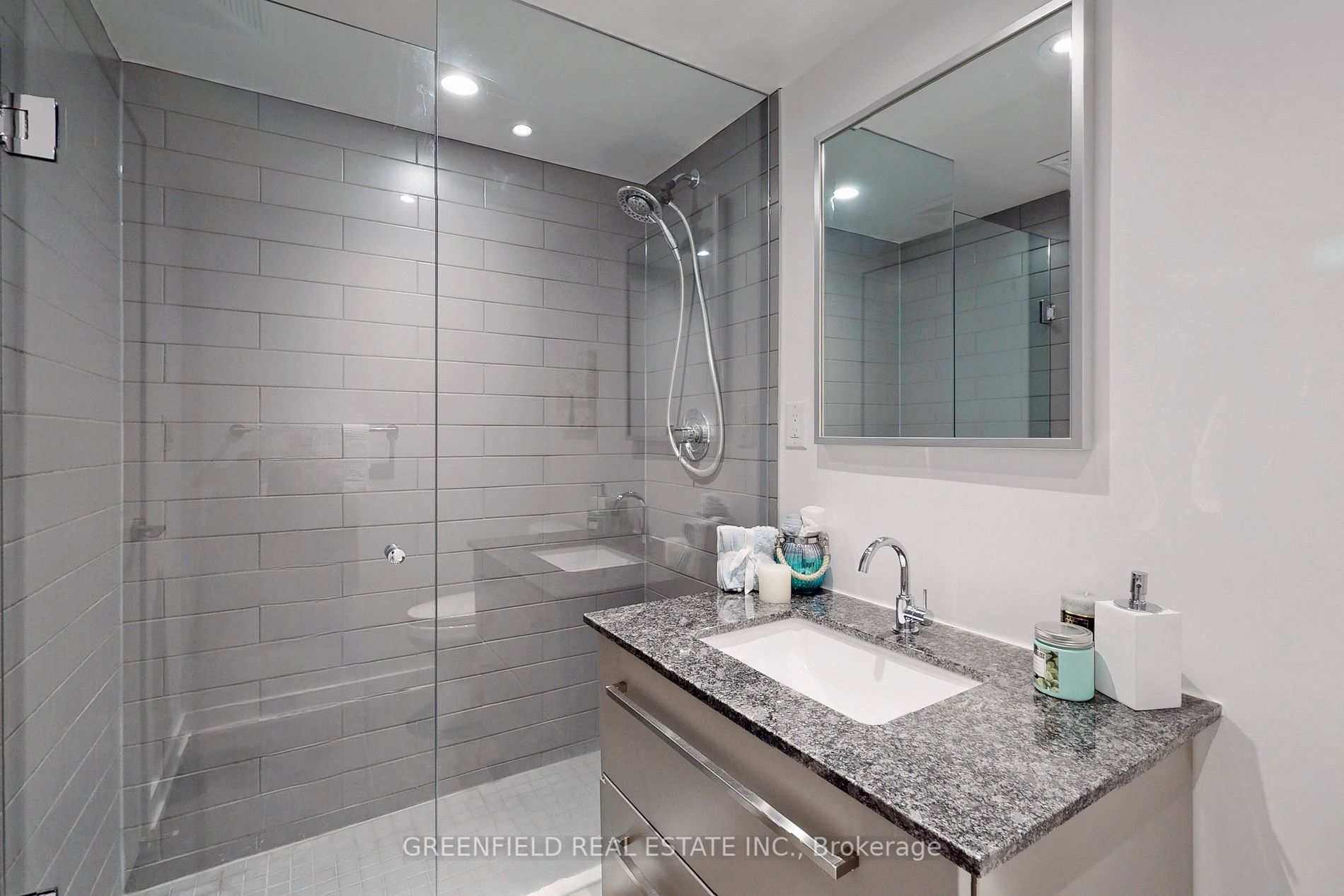 160 Flemington Rd, #326