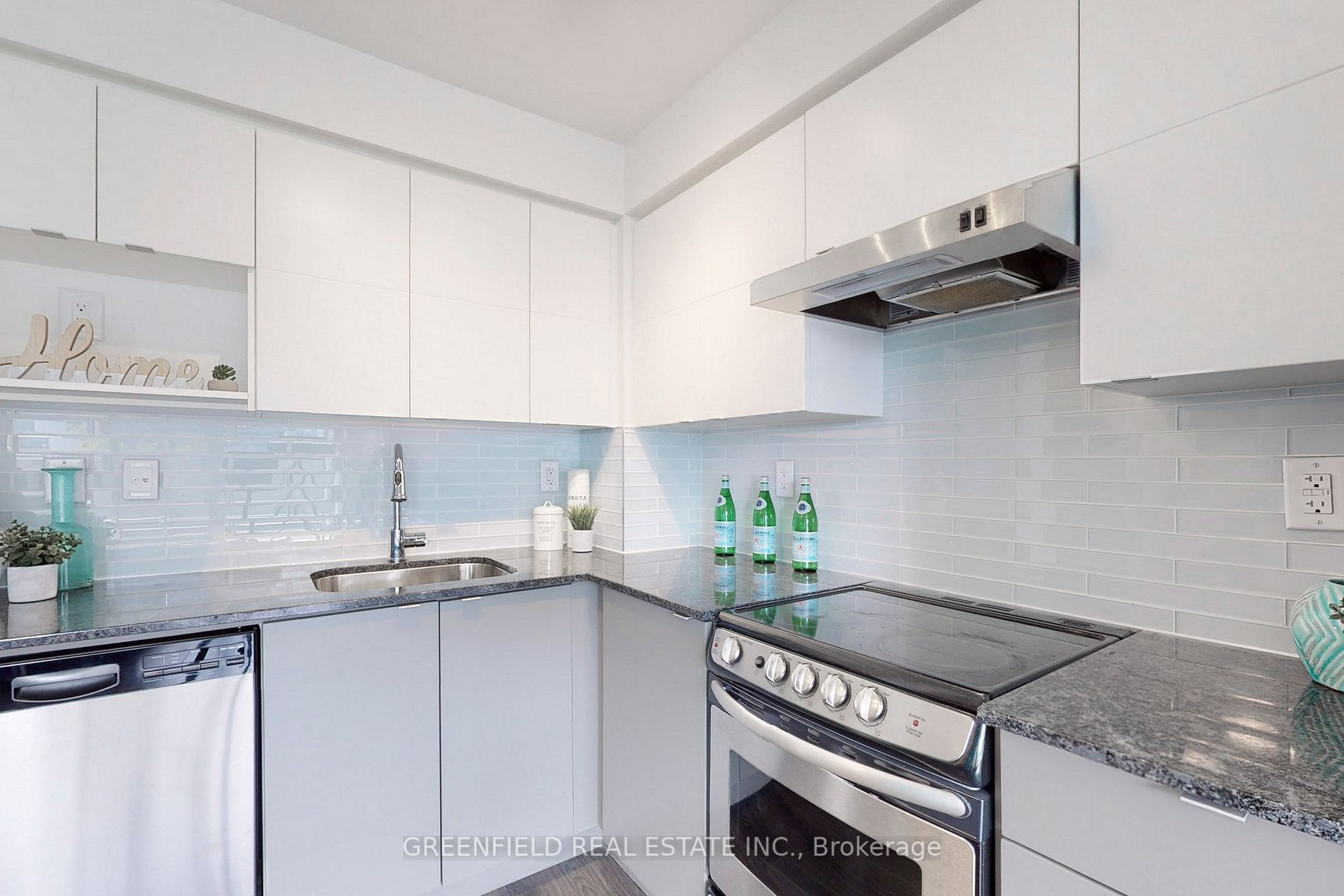 160 Flemington Rd, #326