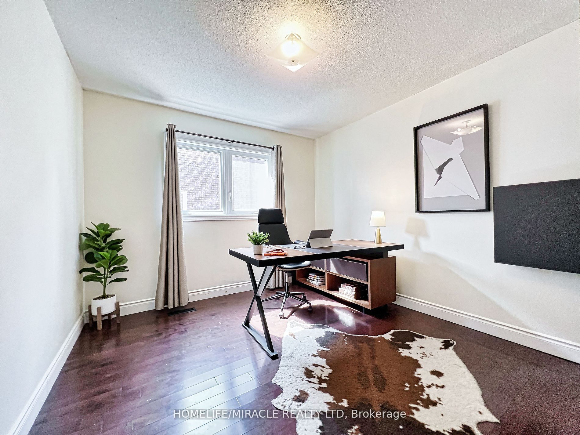 4478 Grassland Crescent