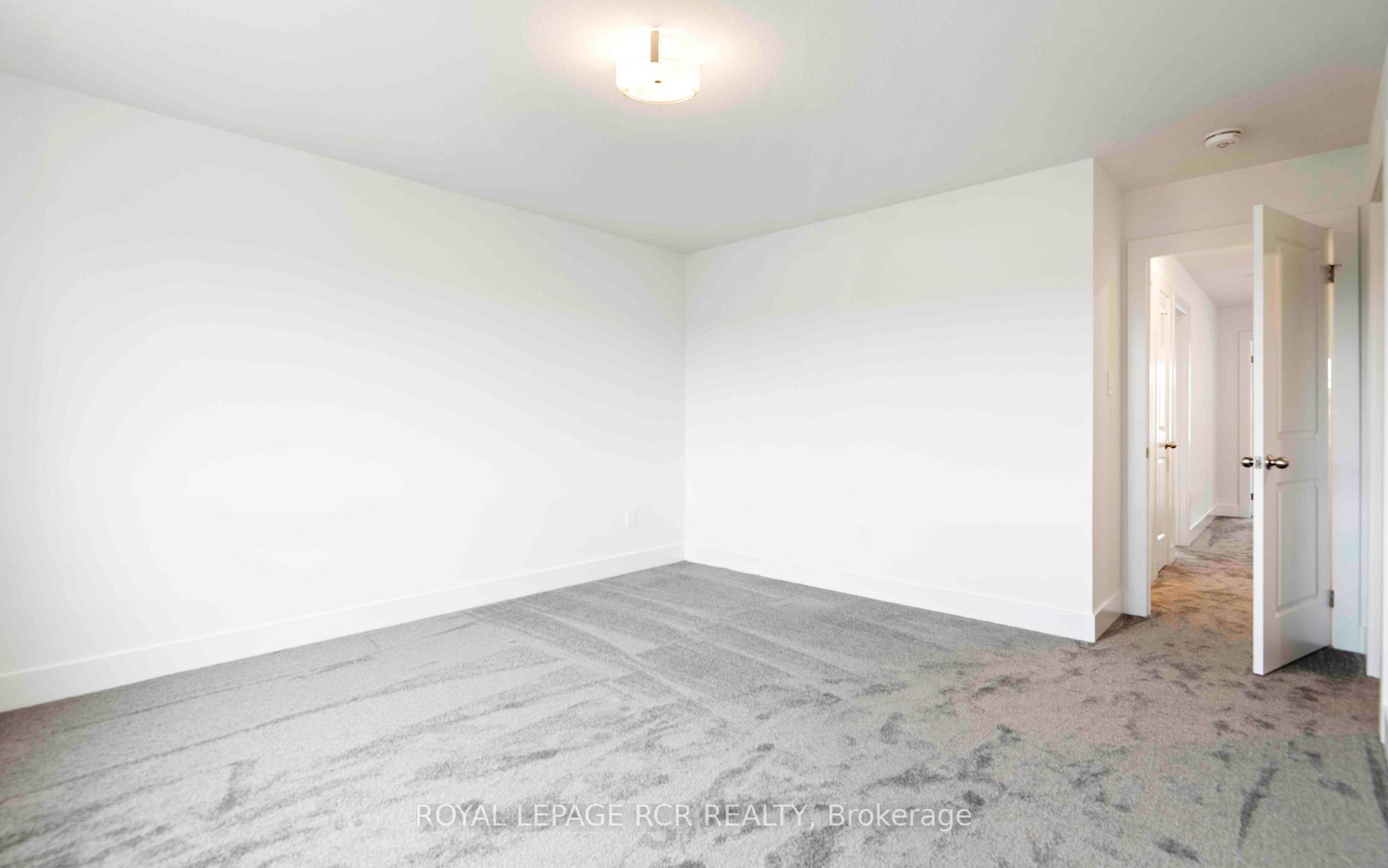 690 Broadway, #28