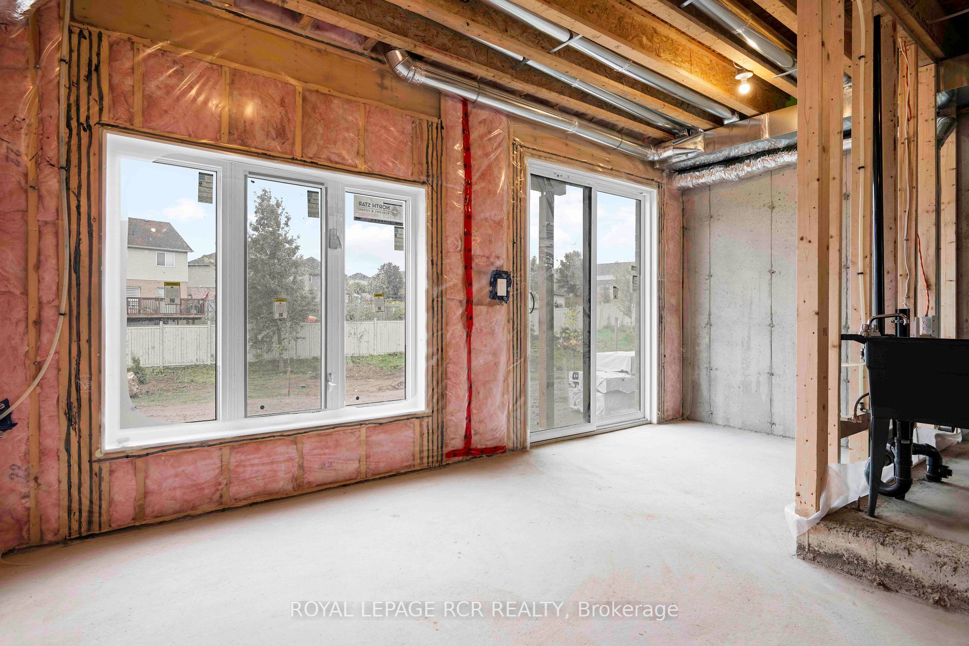 690 Broadway, #28