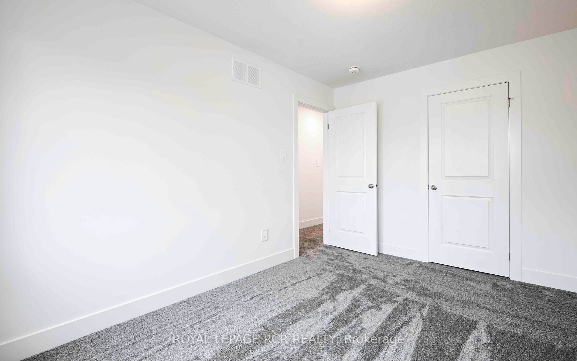 690 Broadway, #28