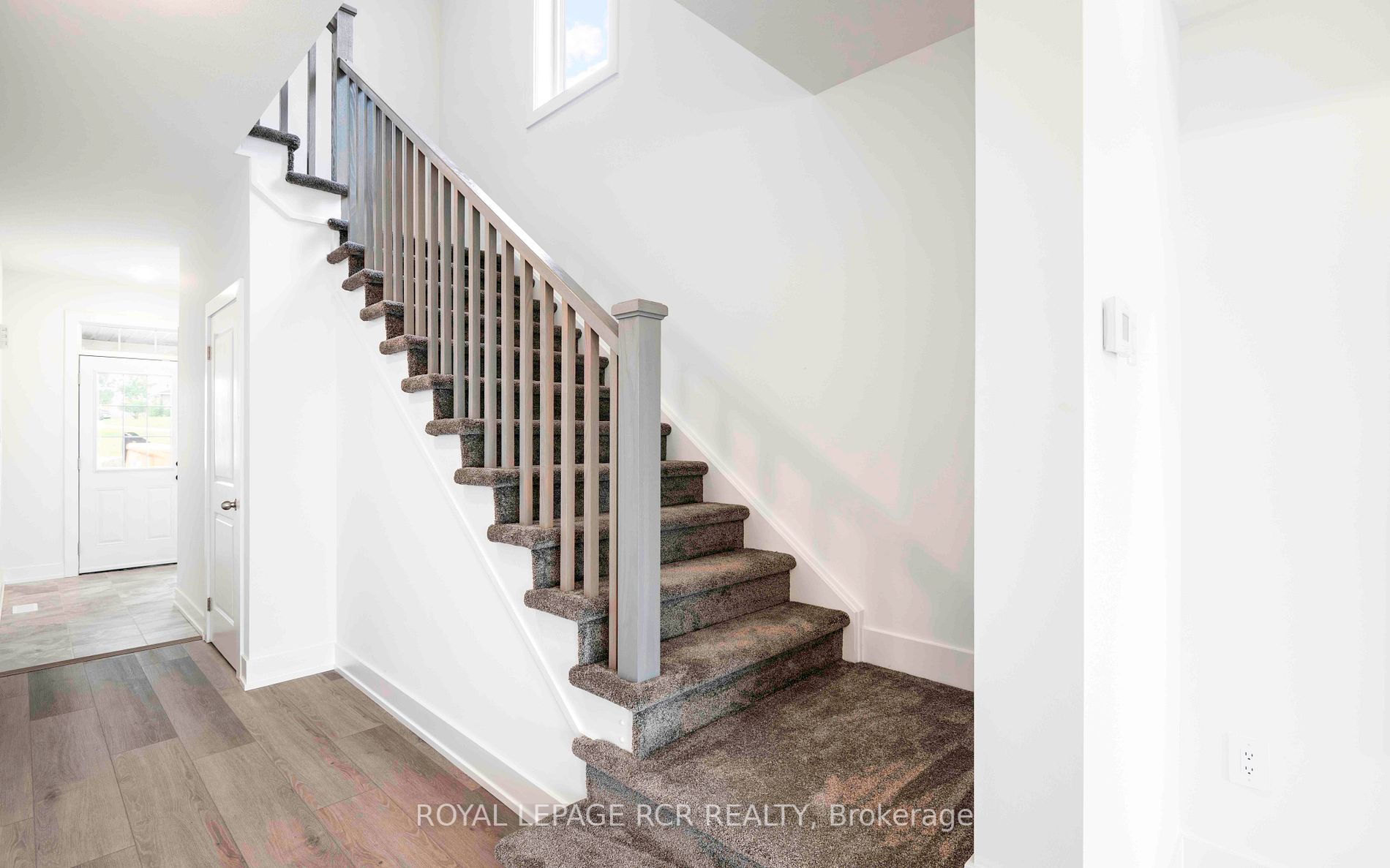 690 Broadway, #28