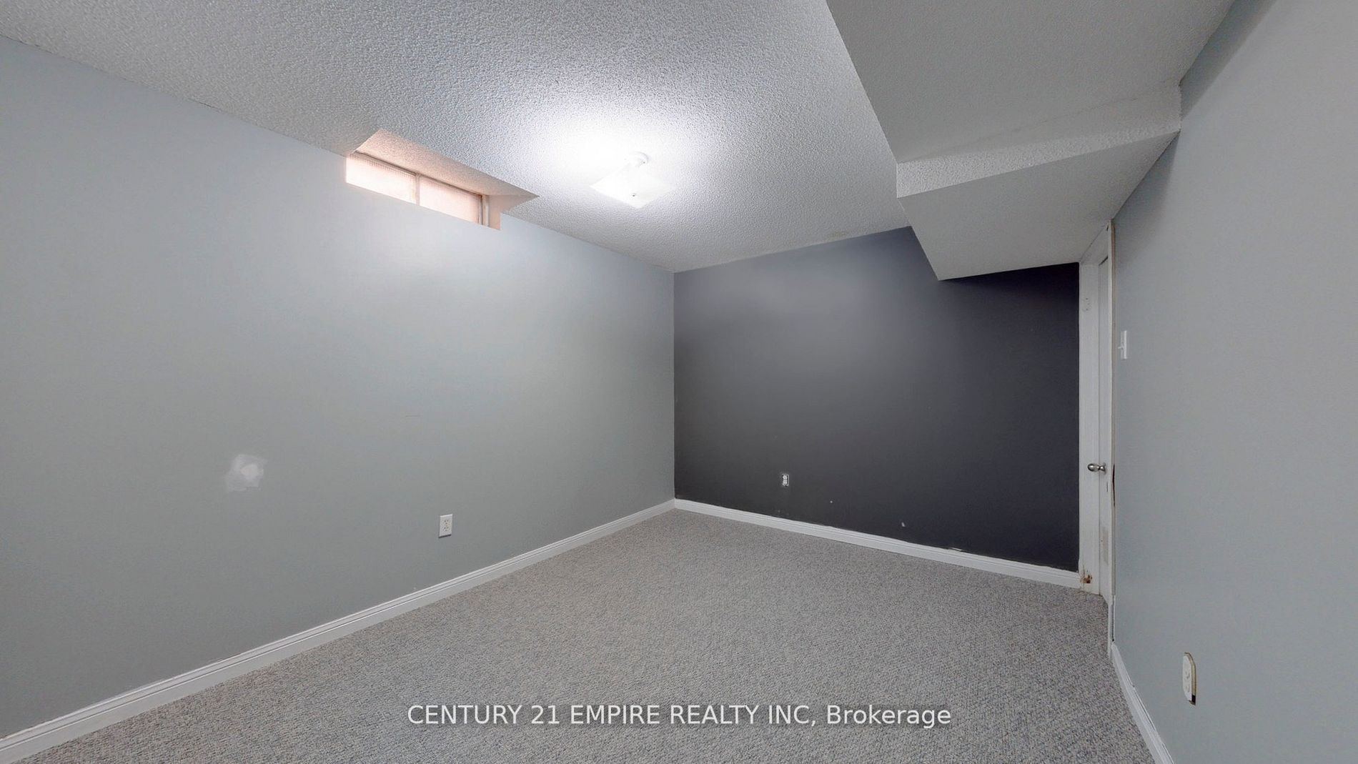 20 Sunforest Dr