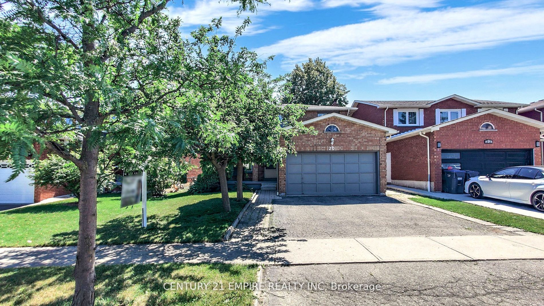 20 Sunforest Dr