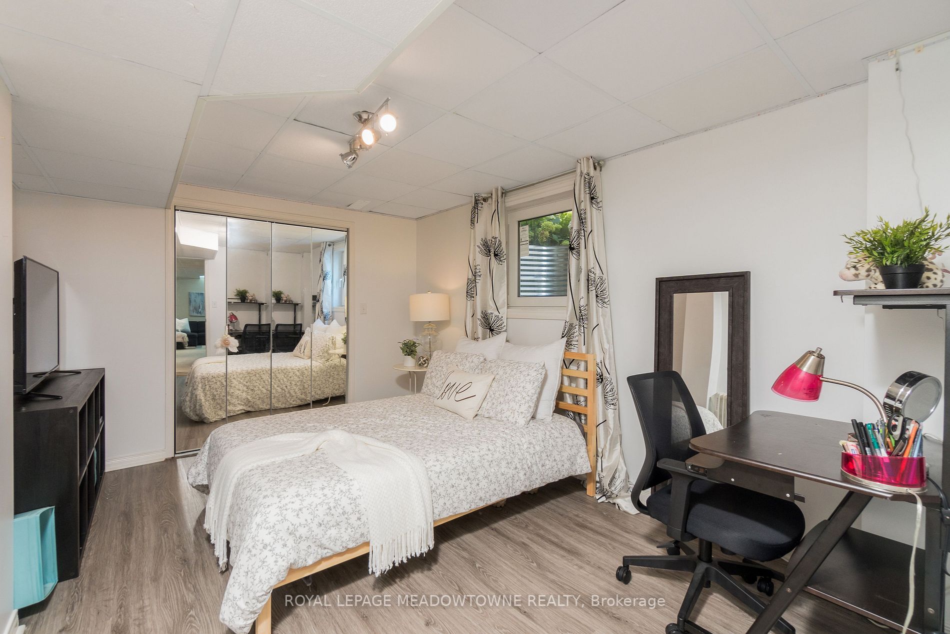 1256 Roper Drive