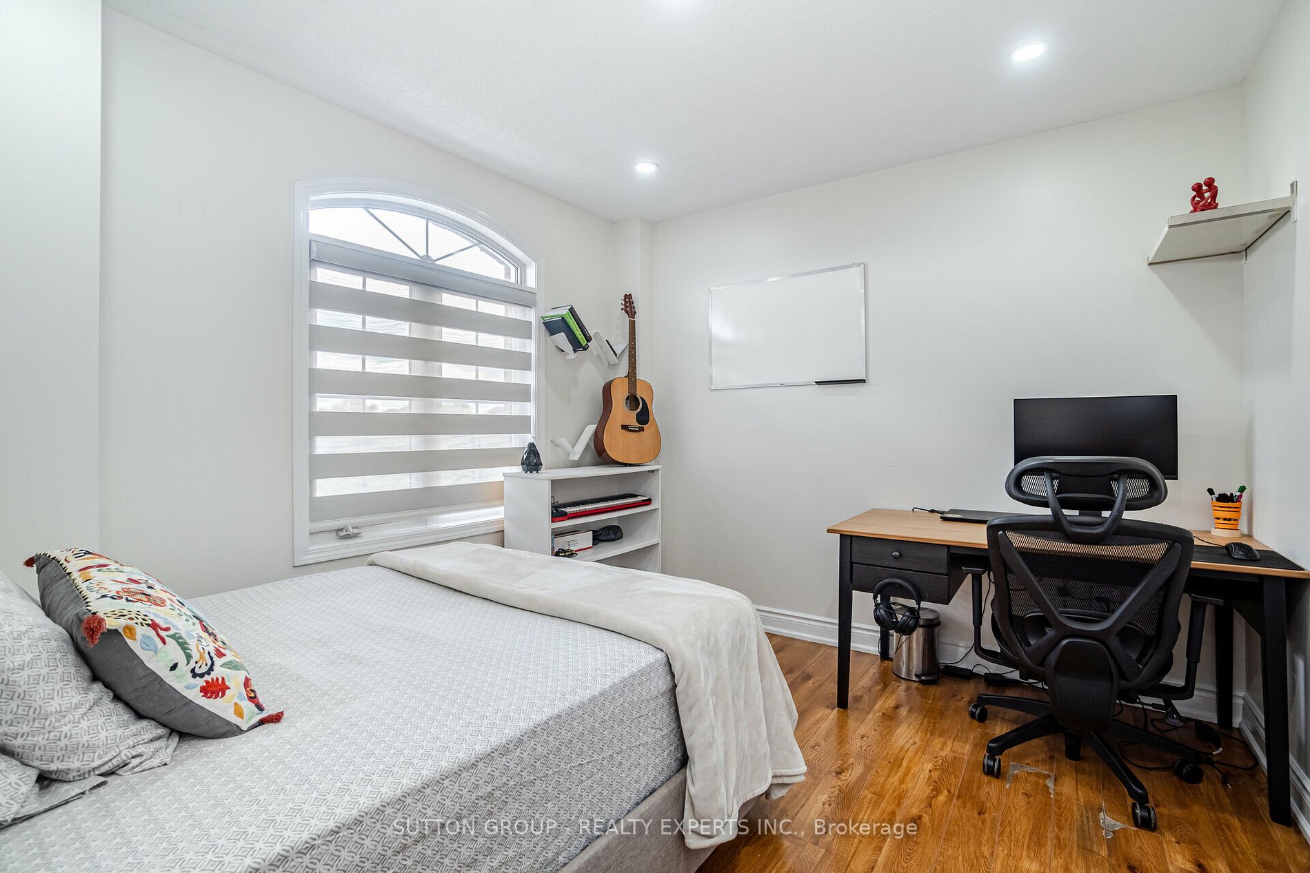 211 Thorndale Rd