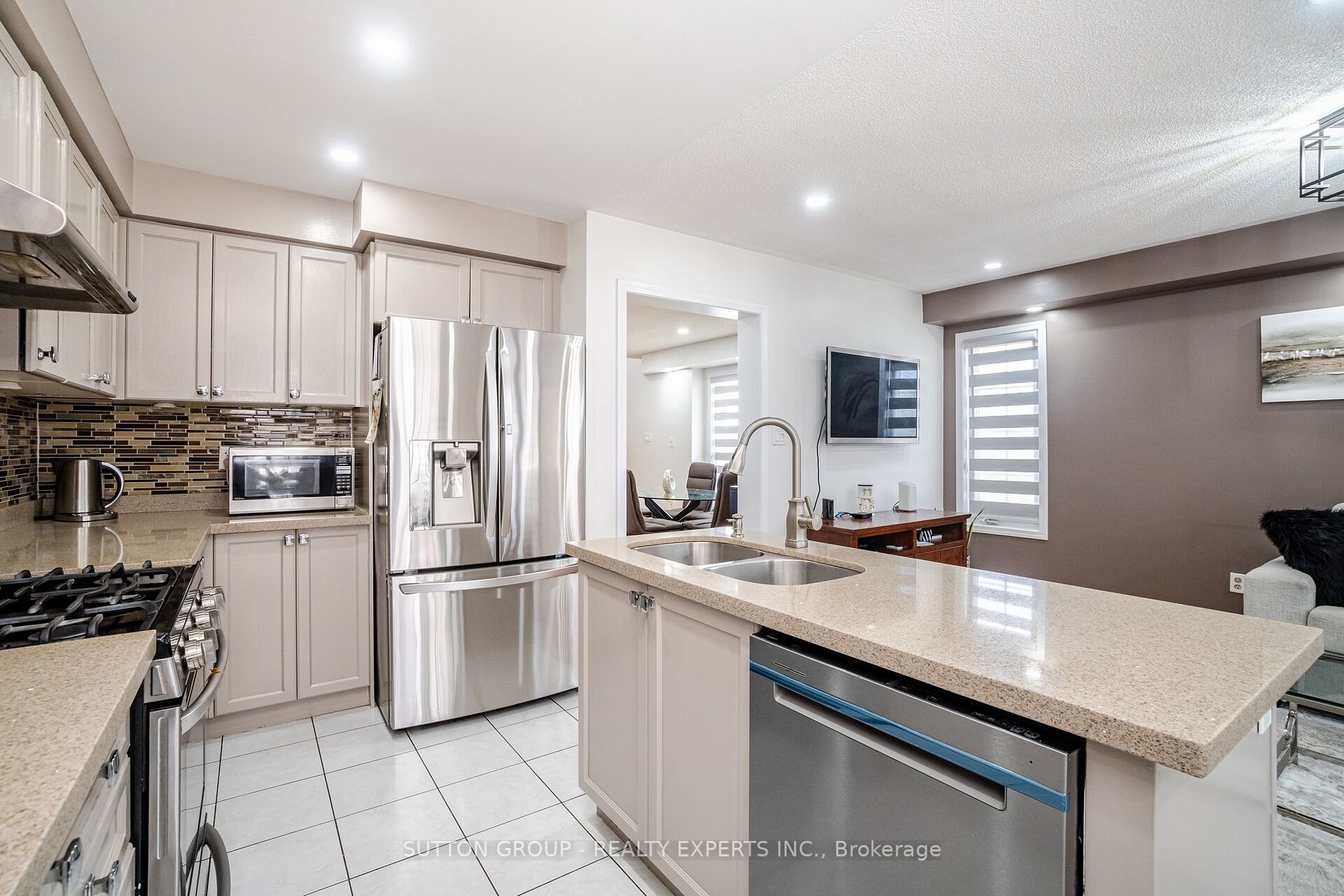 211 Thorndale Rd