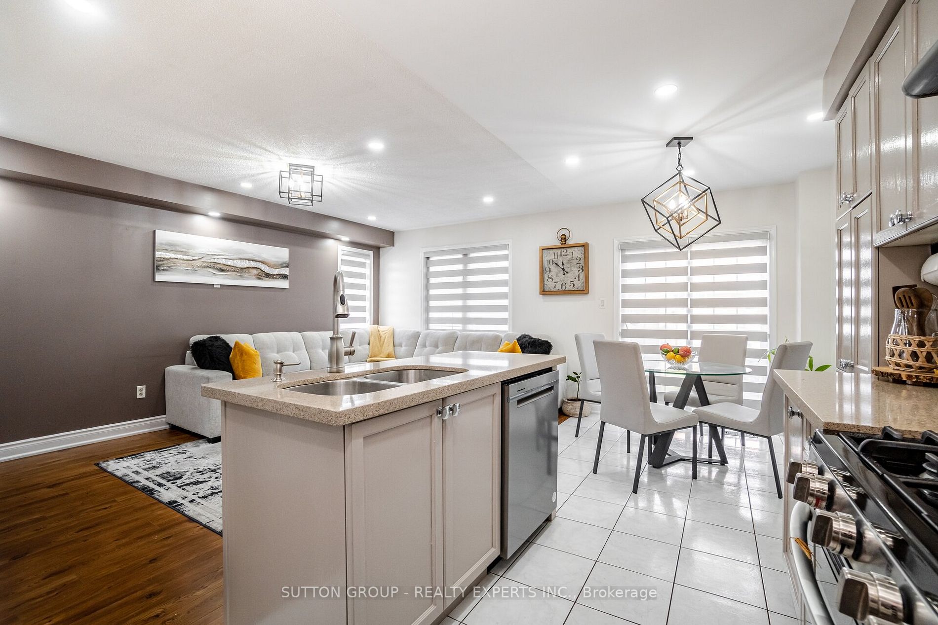 211 Thorndale Rd