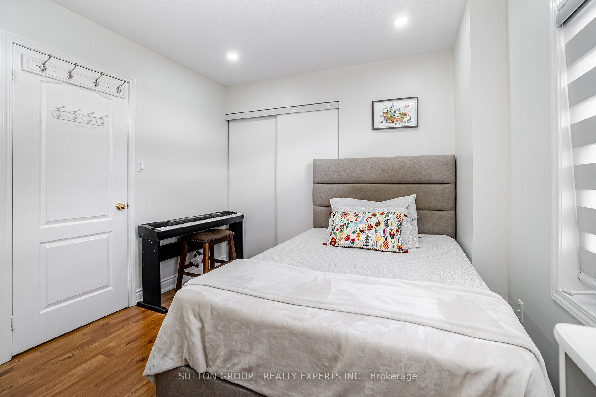 211 Thorndale Rd