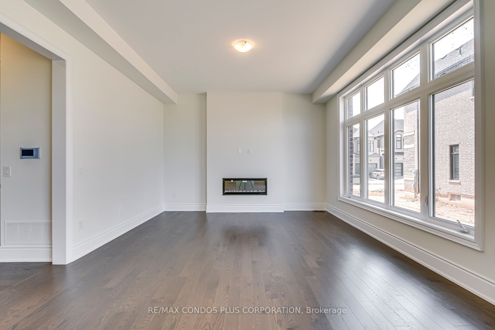 2359 Charles Cornwall Ave Ave