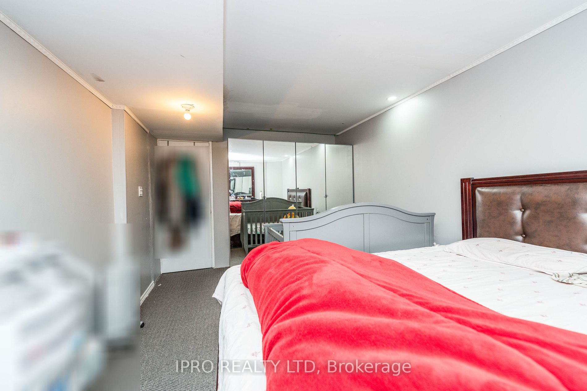 41 Fallstar Cres