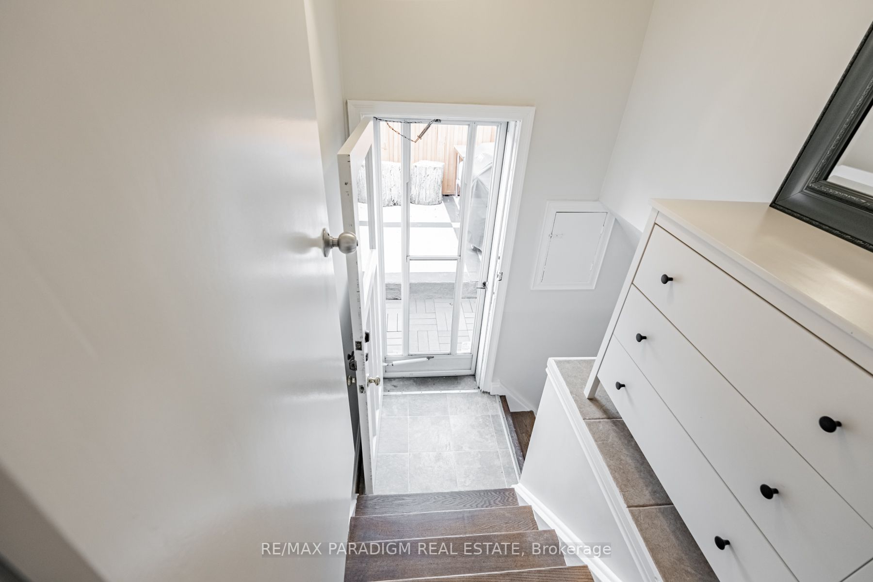 17 Rockfield Dr