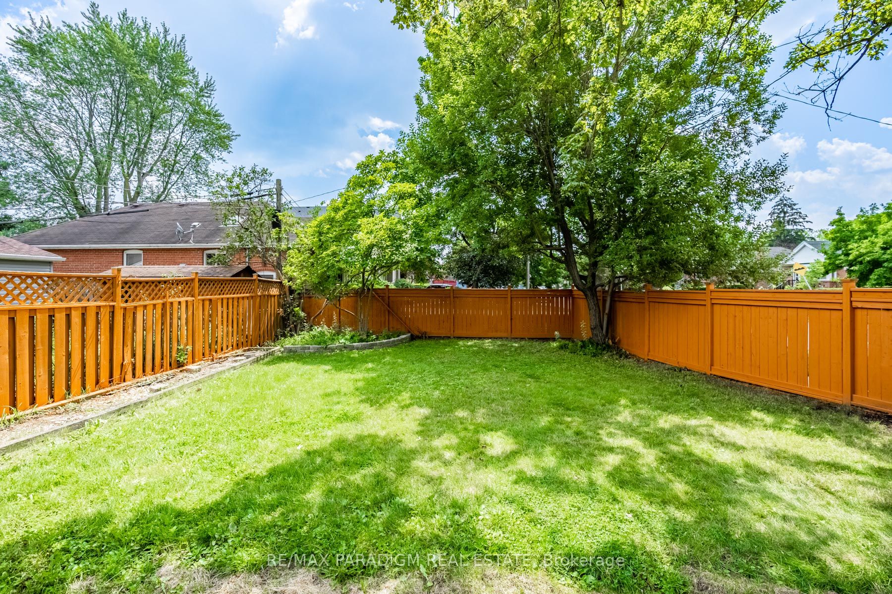 17 Rockfield Dr