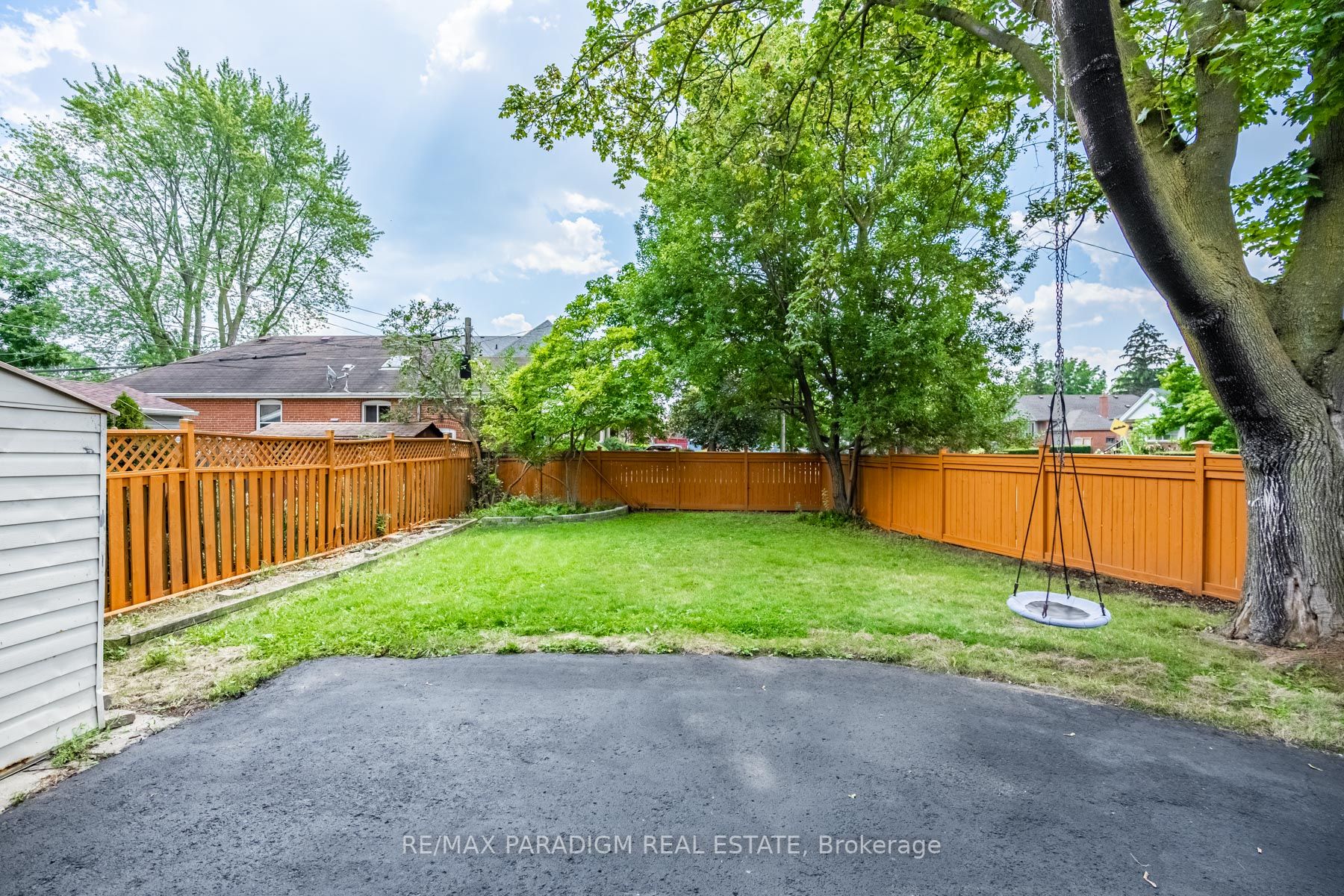 17 Rockfield Dr