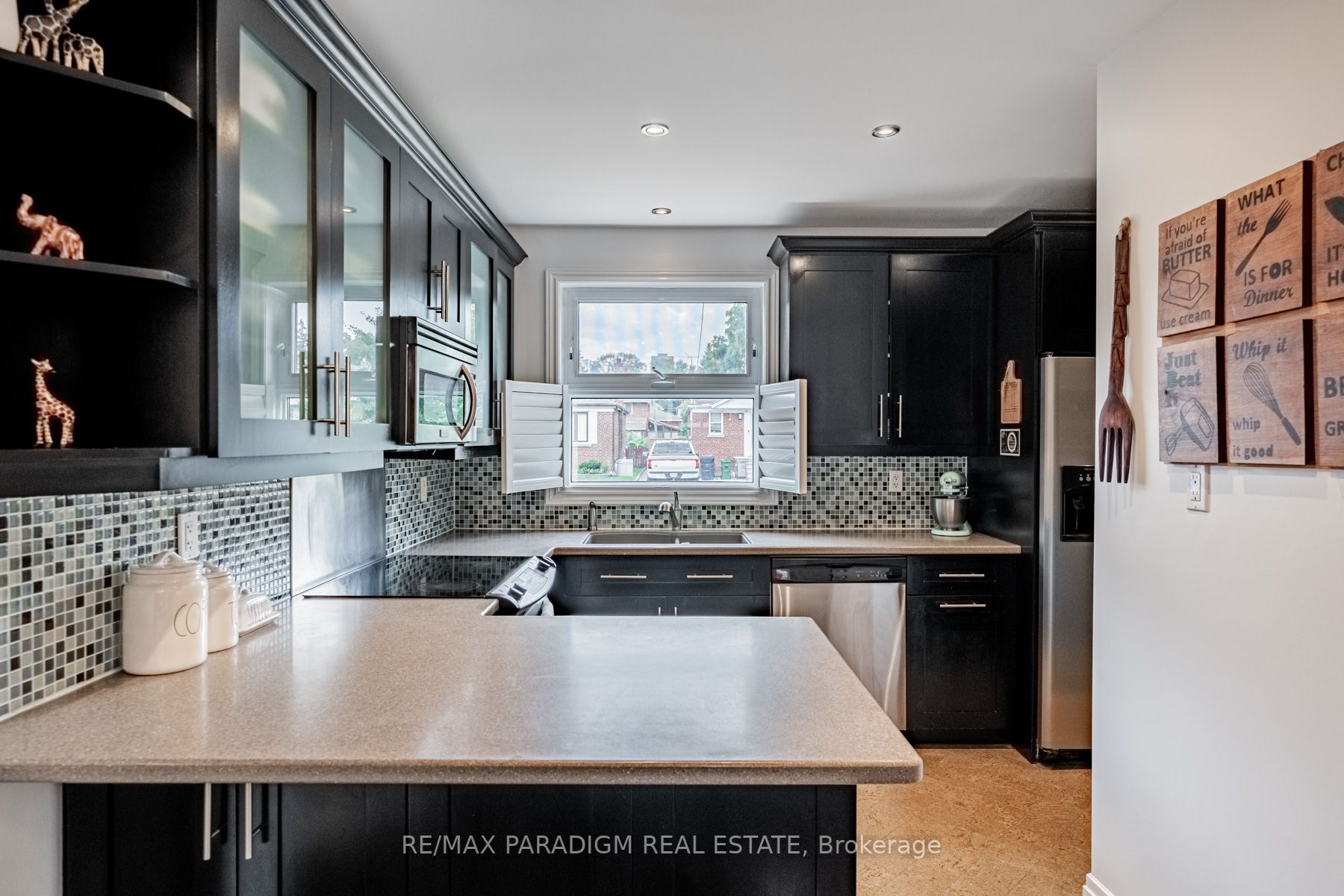 17 Rockfield Dr