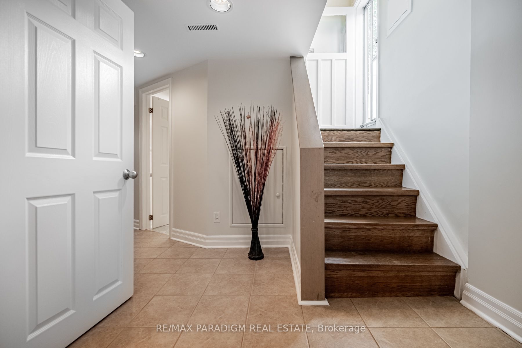 17 Rockfield Dr