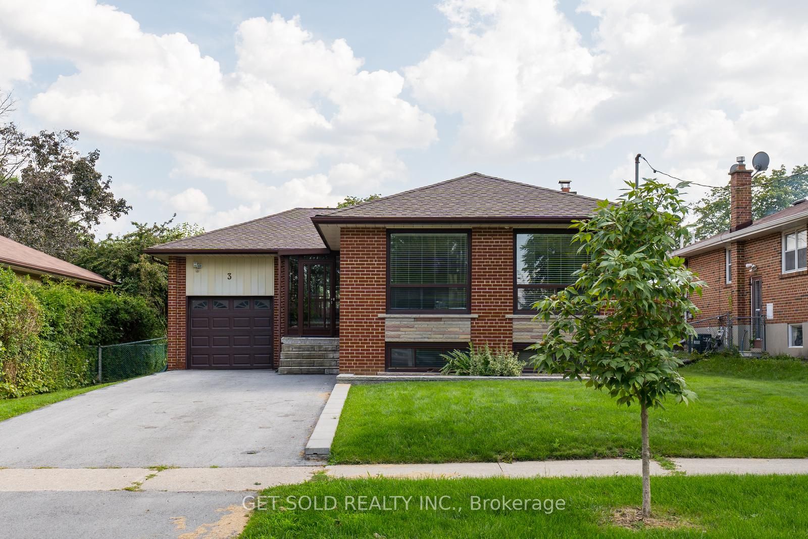 Listing W6732112 - Large Photo # 1